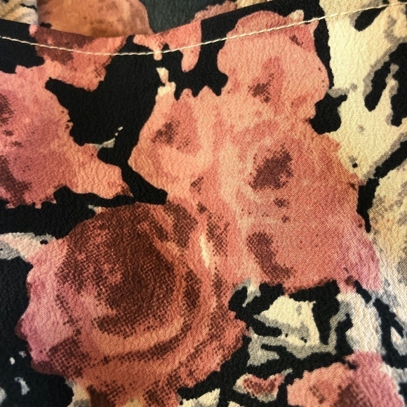 Lucky Brand Floral Sheer Sleeves Tie Top - Picture 6 of 7